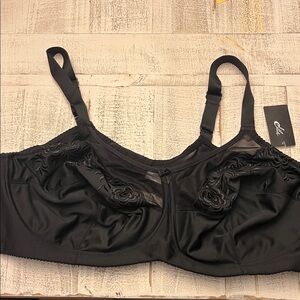 Elle Elegant Black Floral Bra